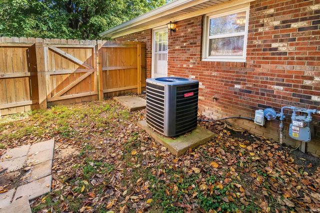 217 S Royal Avenue, Evansville, IN 47715