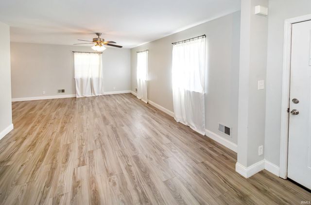 217 S Royal Avenue, Evansville, IN 47715