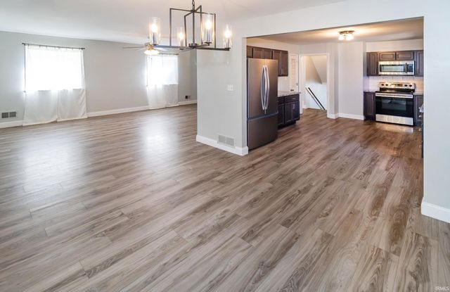 217 S Royal Avenue, Evansville, IN 47715