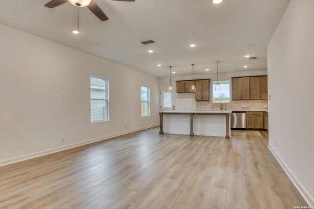 12830 Hill Plains Dr., Schertz, TX 78154