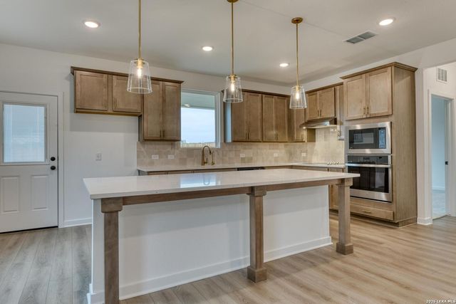 12830 Hill Plains Dr., Schertz, TX 78154
