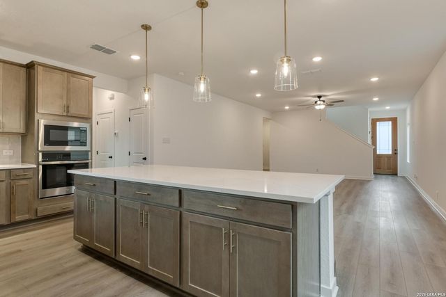 12830 Hill Plains Dr., Schertz, TX 78154