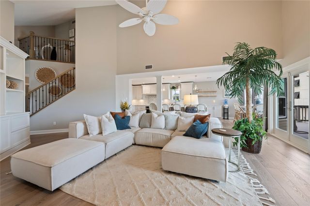 1507 Tiki Drive, Tiki Island, TX 77554