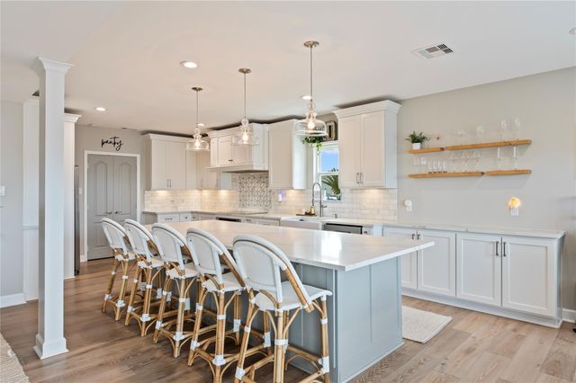 1507 Tiki Drive, Tiki Island, TX 77554