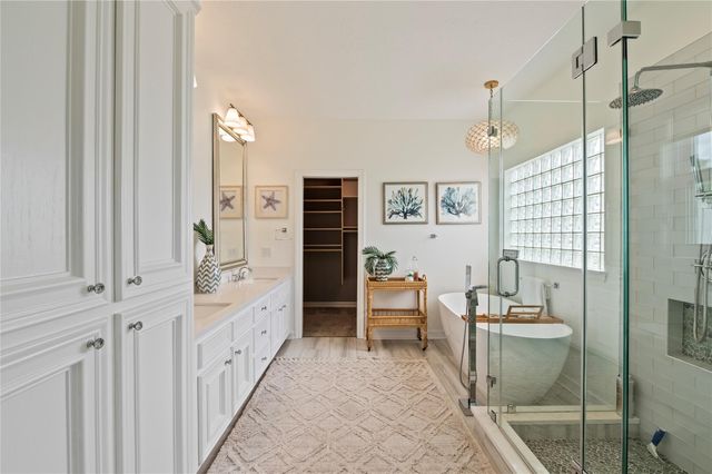 1507 Tiki Drive, Tiki Island, TX 77554