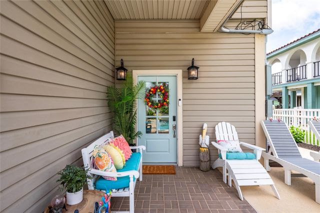 1507 Tiki Drive, Tiki Island, TX 77554