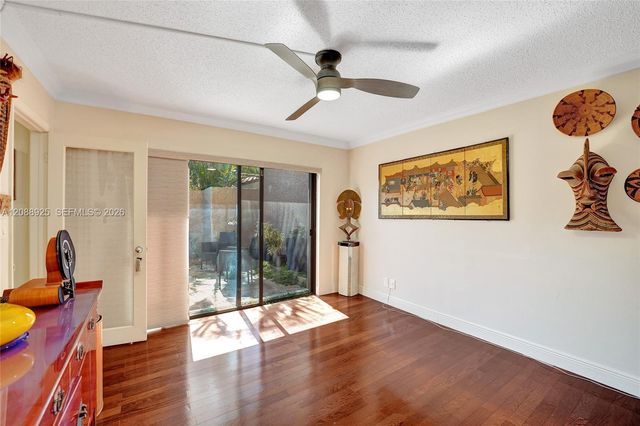 403 Dunwoody Lane 38, Hollywood, FL 33021