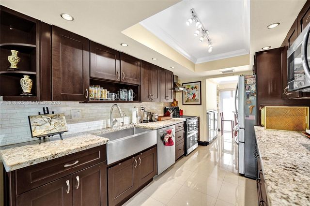 403 Dunwoody Lane 38, Hollywood, FL 33021
