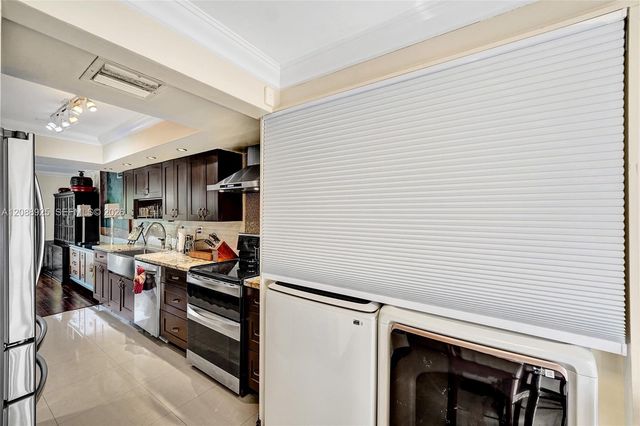403 Dunwoody Lane 38, Hollywood, FL 33021