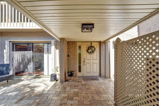 403 Dunwoody Lane 38, Hollywood, FL 33021