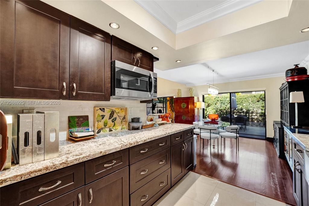 403 Dunwoody Lane 38, Hollywood, FL 33021