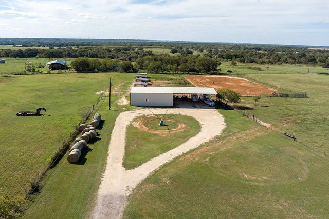 2542 Witter RD, Lockhart, TX 78644