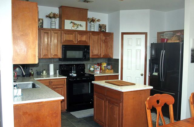 2542 Witter RD, Lockhart, TX 78644