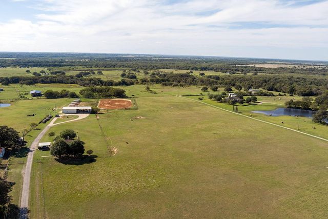 2542 Witter RD, Lockhart, TX 78644