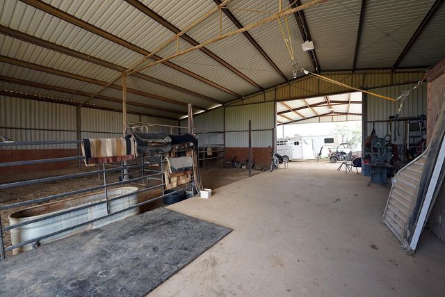 2542 Witter RD, Lockhart, TX 78644