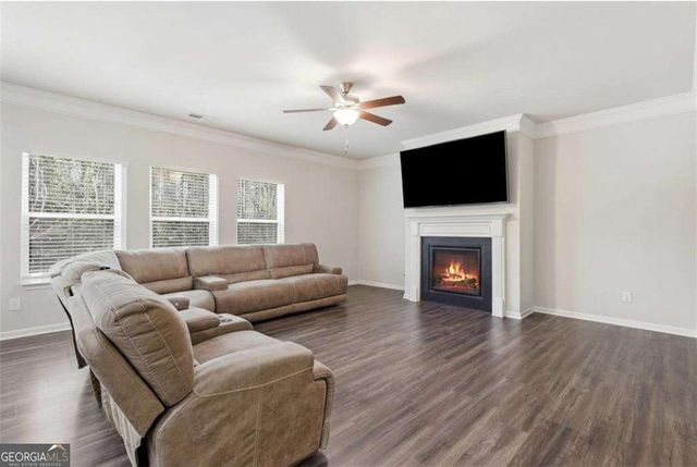 369 Crescent Woode Drive, Dallas, GA 30157