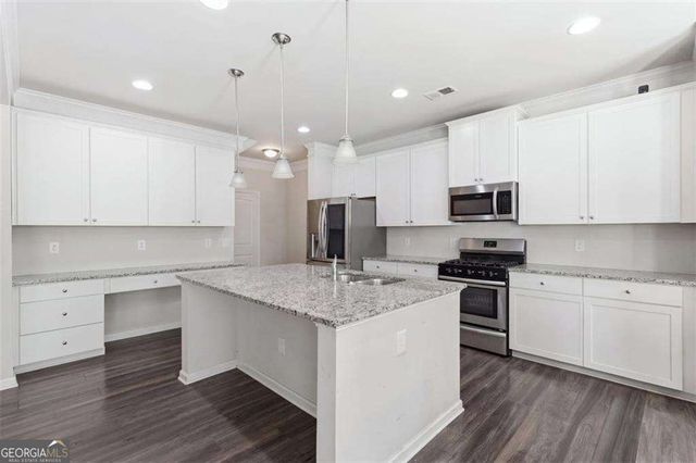 369 Crescent Woode Drive, Dallas, GA 30157