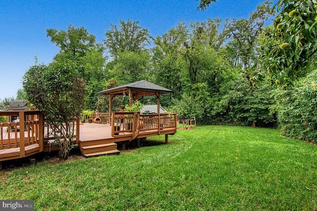 8901 LAGRANGE ST, Lorton, VA 22079