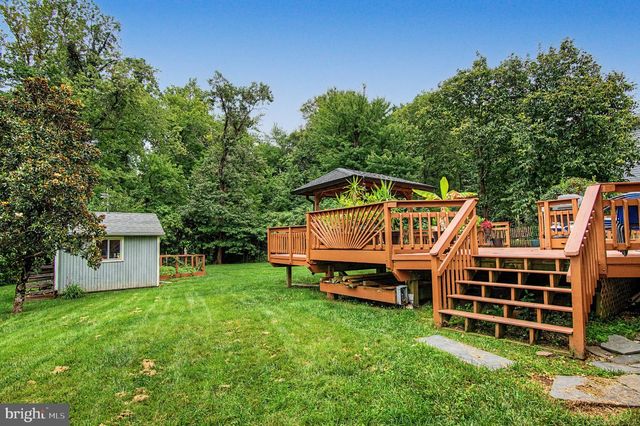 8901 LAGRANGE ST, Lorton, VA 22079