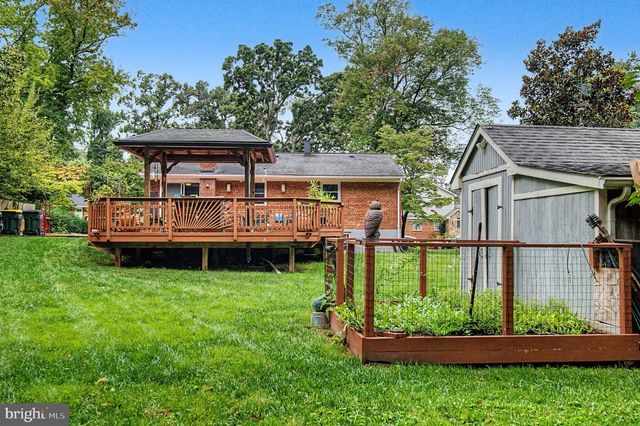 8901 LAGRANGE ST, Lorton, VA 22079