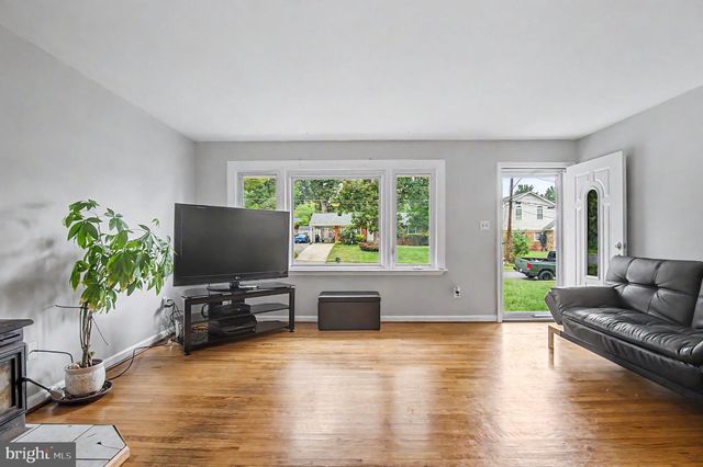 8901 LAGRANGE ST, Lorton, VA 22079