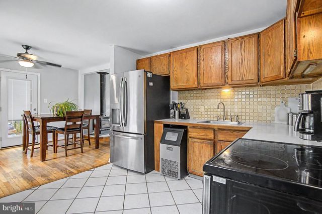 8901 LAGRANGE ST, Lorton, VA 22079