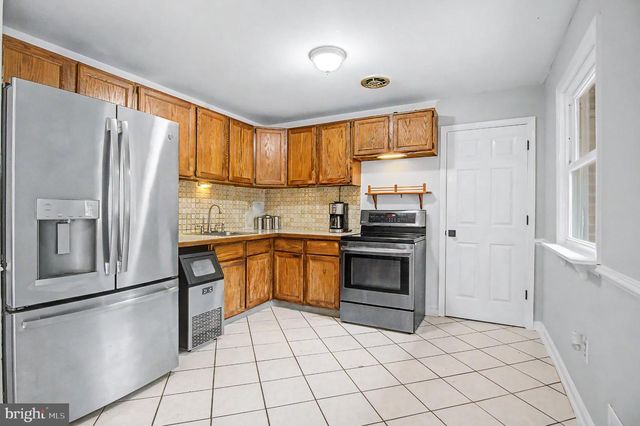 8901 LAGRANGE ST, Lorton, VA 22079