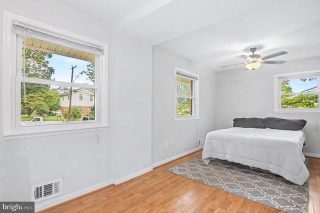 8901 LAGRANGE ST, Lorton, VA 22079