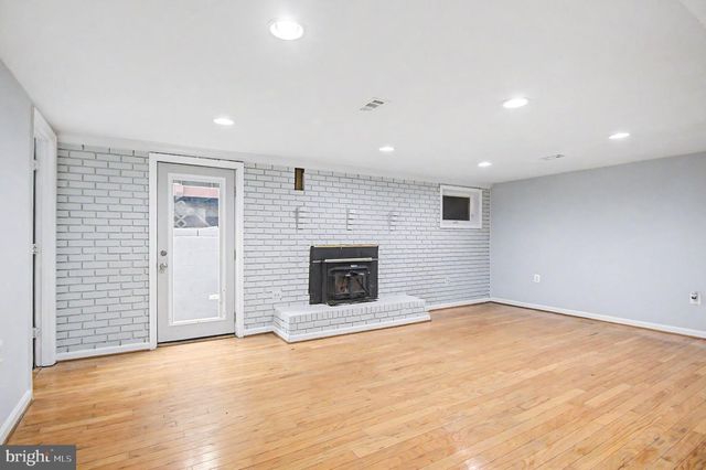8901 LAGRANGE ST, Lorton, VA 22079