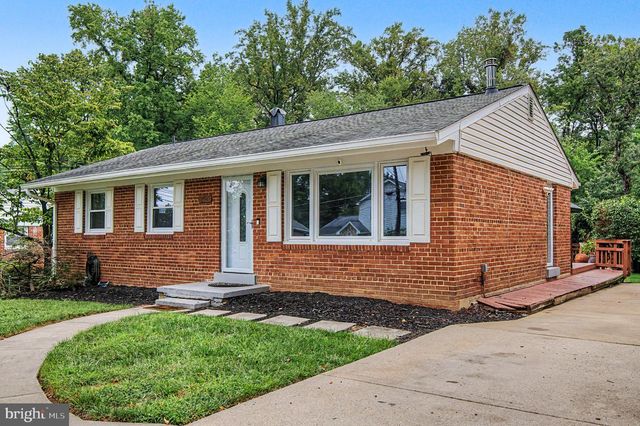 8901 LAGRANGE ST, Lorton, VA 22079