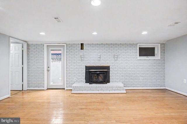 8901 LAGRANGE ST, Lorton, VA 22079