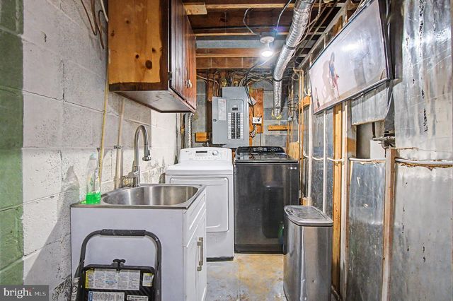 8901 LAGRANGE ST, Lorton, VA 22079