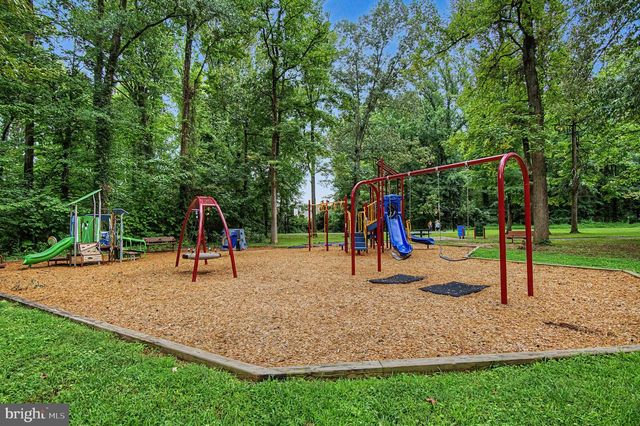 8901 LAGRANGE ST, Lorton, VA 22079