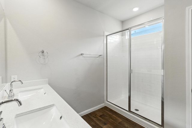 211 Rainmaker LN, Bastrop, TX 78602