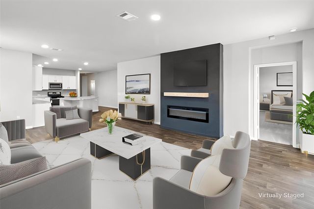 211 Rainmaker LN, Bastrop, TX 78602