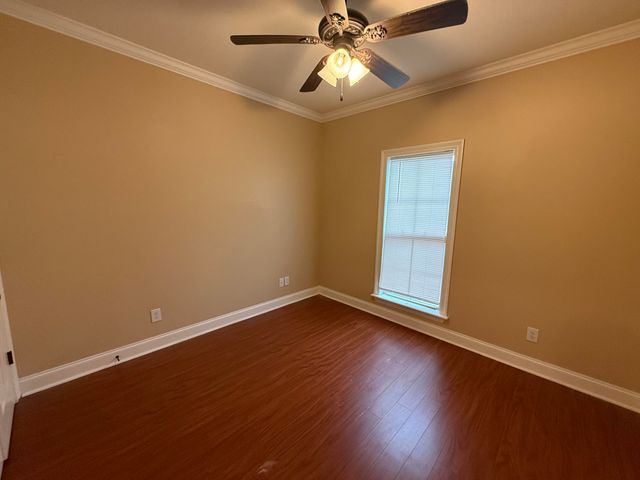 26 Woodside, Hattiesburg, MS 39402