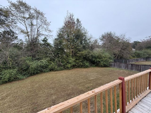 26 Woodside, Hattiesburg, MS 39402