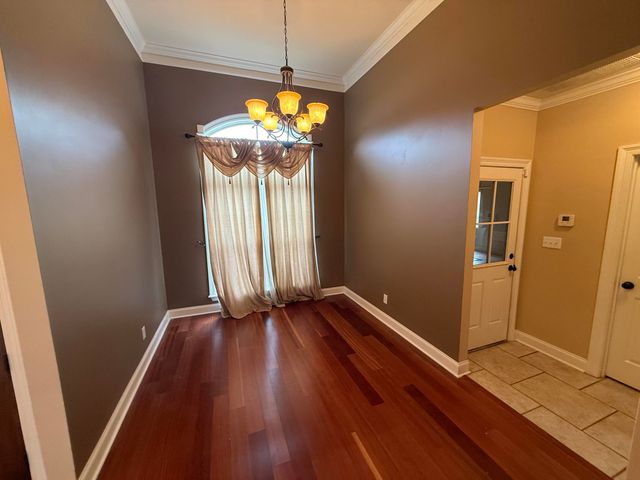 26 Woodside, Hattiesburg, MS 39402