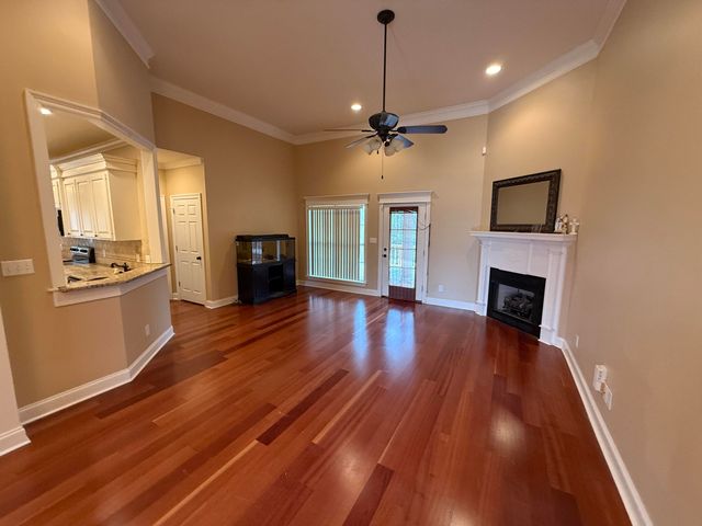 26 Woodside, Hattiesburg, MS 39402