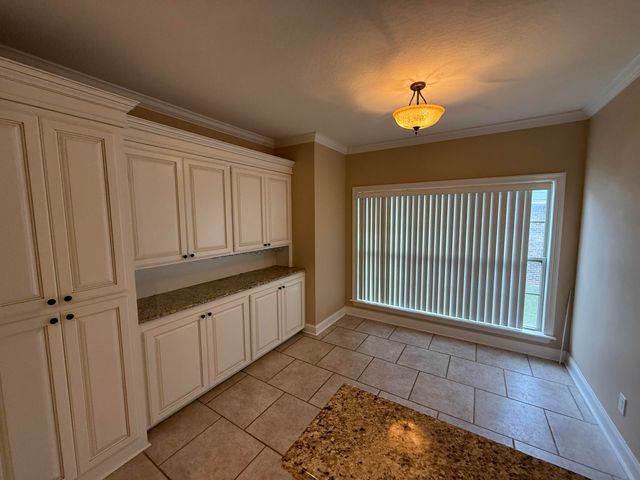 26 Woodside, Hattiesburg, MS 39402