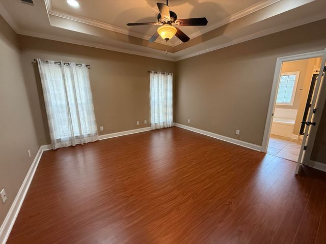 26 Woodside, Hattiesburg, MS 39402