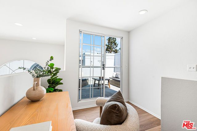 3949 Bentley Avenue 8, Culver City, CA 90232