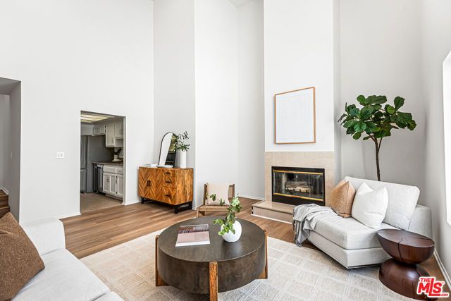 3949 Bentley Avenue 8, Culver City, CA 90232