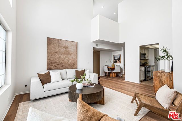 3949 Bentley Avenue 8, Culver City, CA 90232