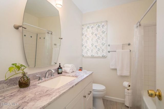 124 Bluefield Avenue, Thousand Oaks, CA 91320