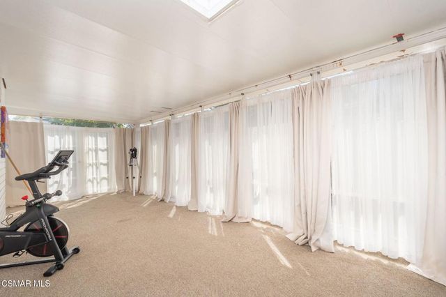 124 Bluefield Avenue, Thousand Oaks, CA 91320