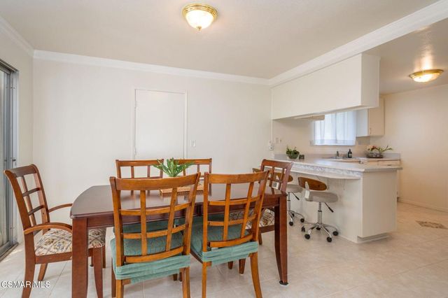 124 Bluefield Avenue, Thousand Oaks, CA 91320