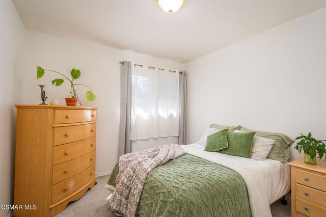 124 Bluefield Avenue, Thousand Oaks, CA 91320