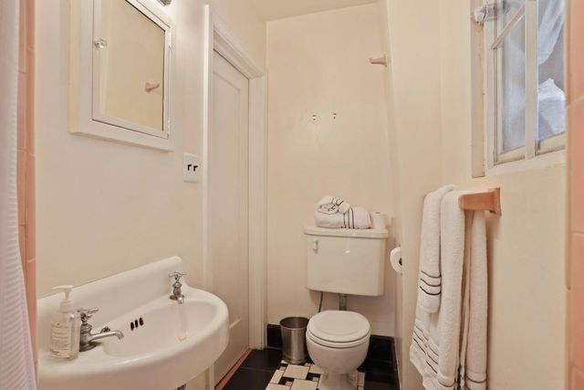 2730 Dwight Way, Stockton, CA 95204