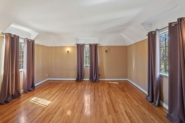 2730 Dwight Way, Stockton, CA 95204